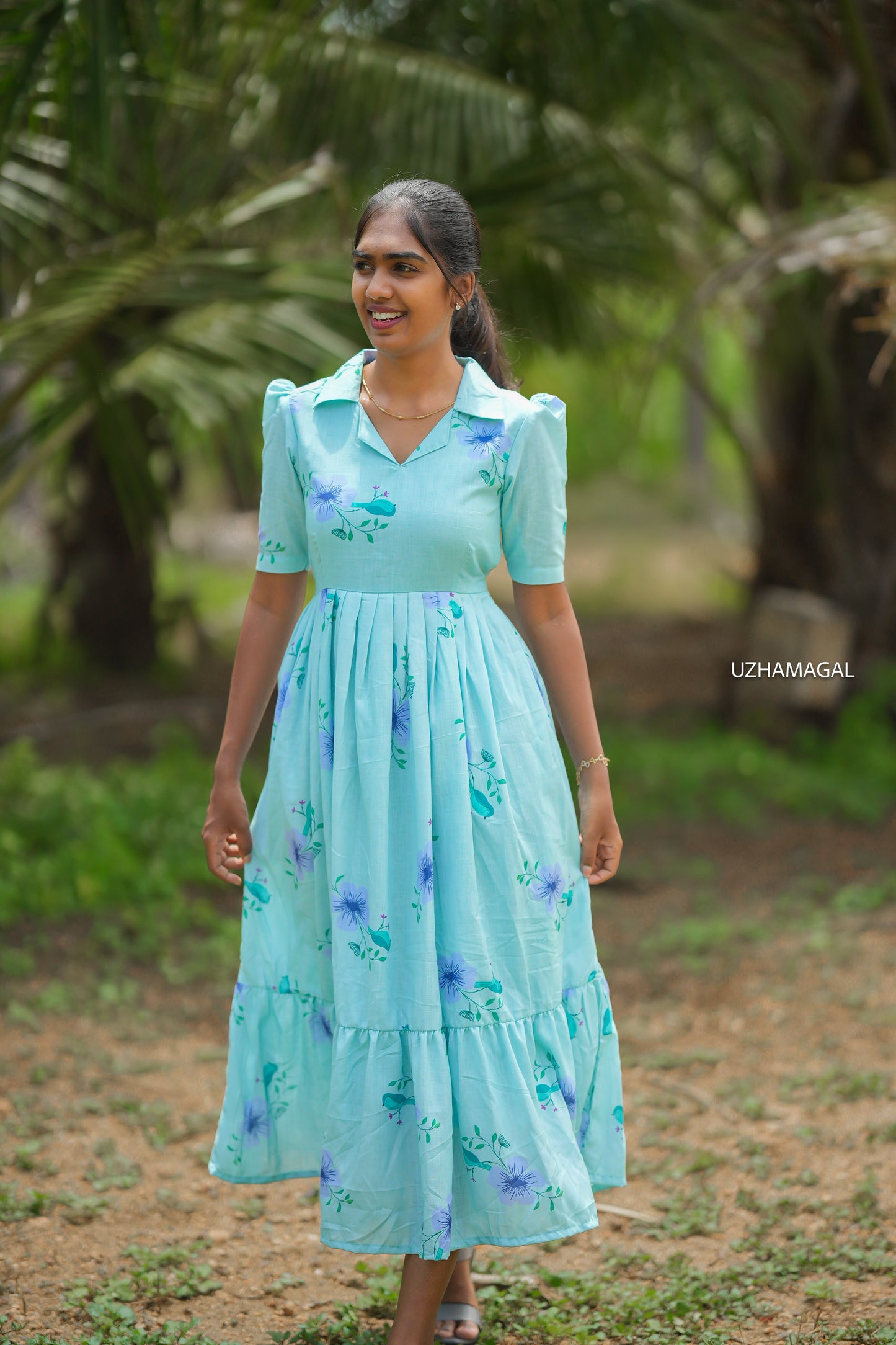 Blooming parrot dress