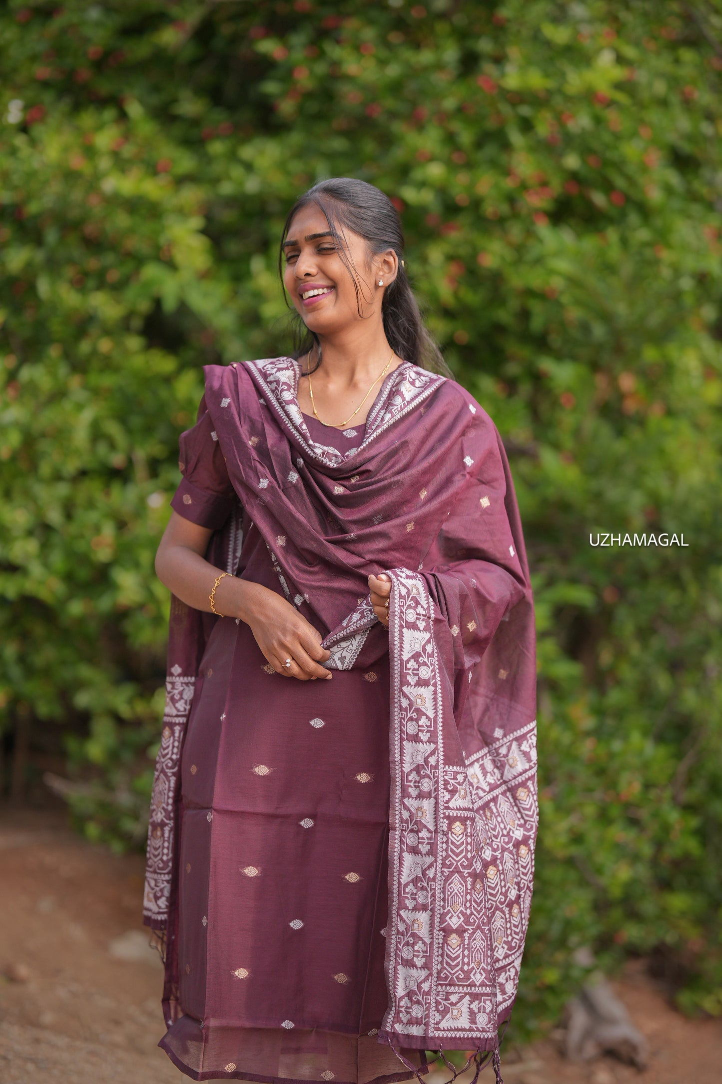 Kavini Kurti Set