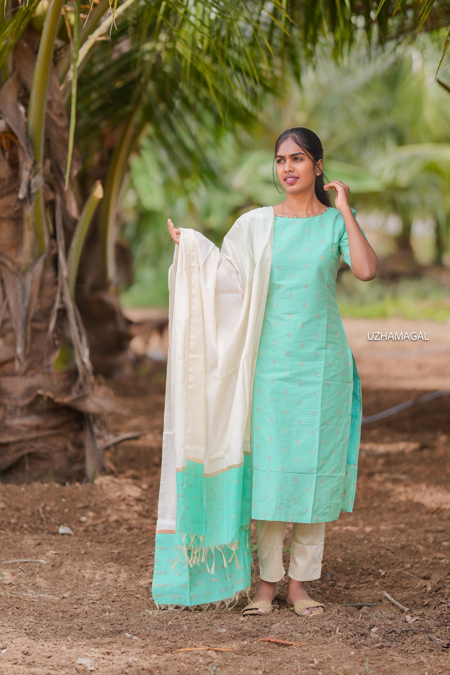 Blue Bunch Kurti Set