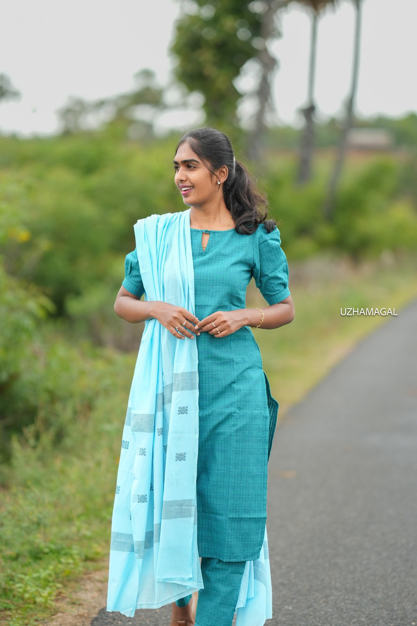 Aarunya Kurti Set