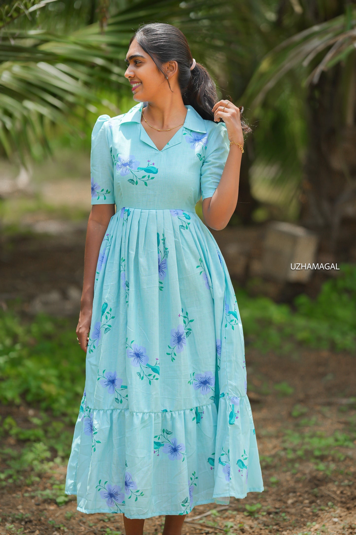 Blooming parrot dress