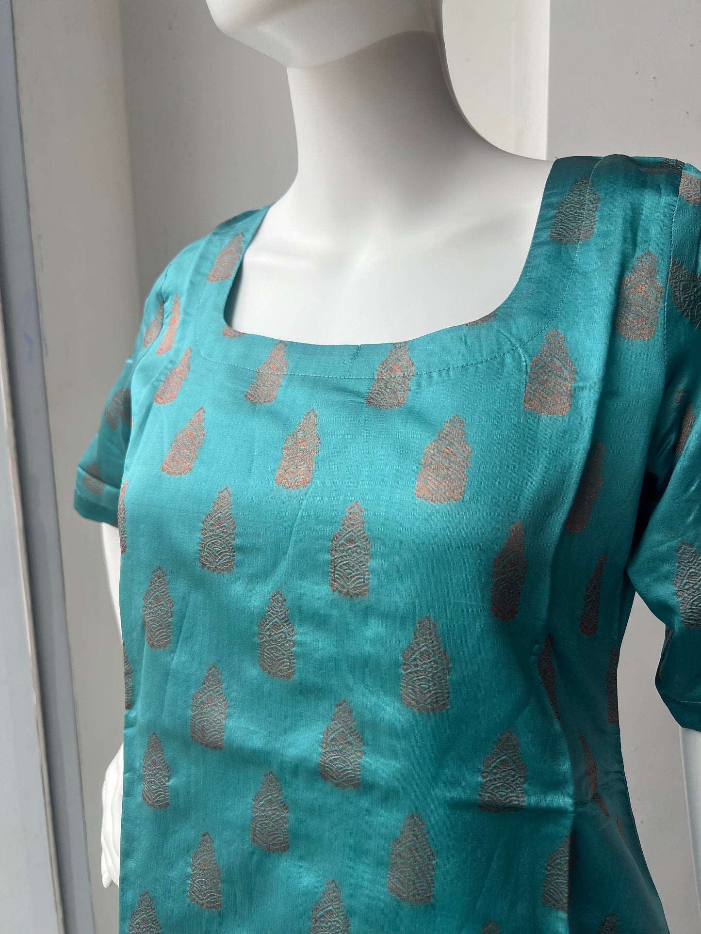 kurti 10
