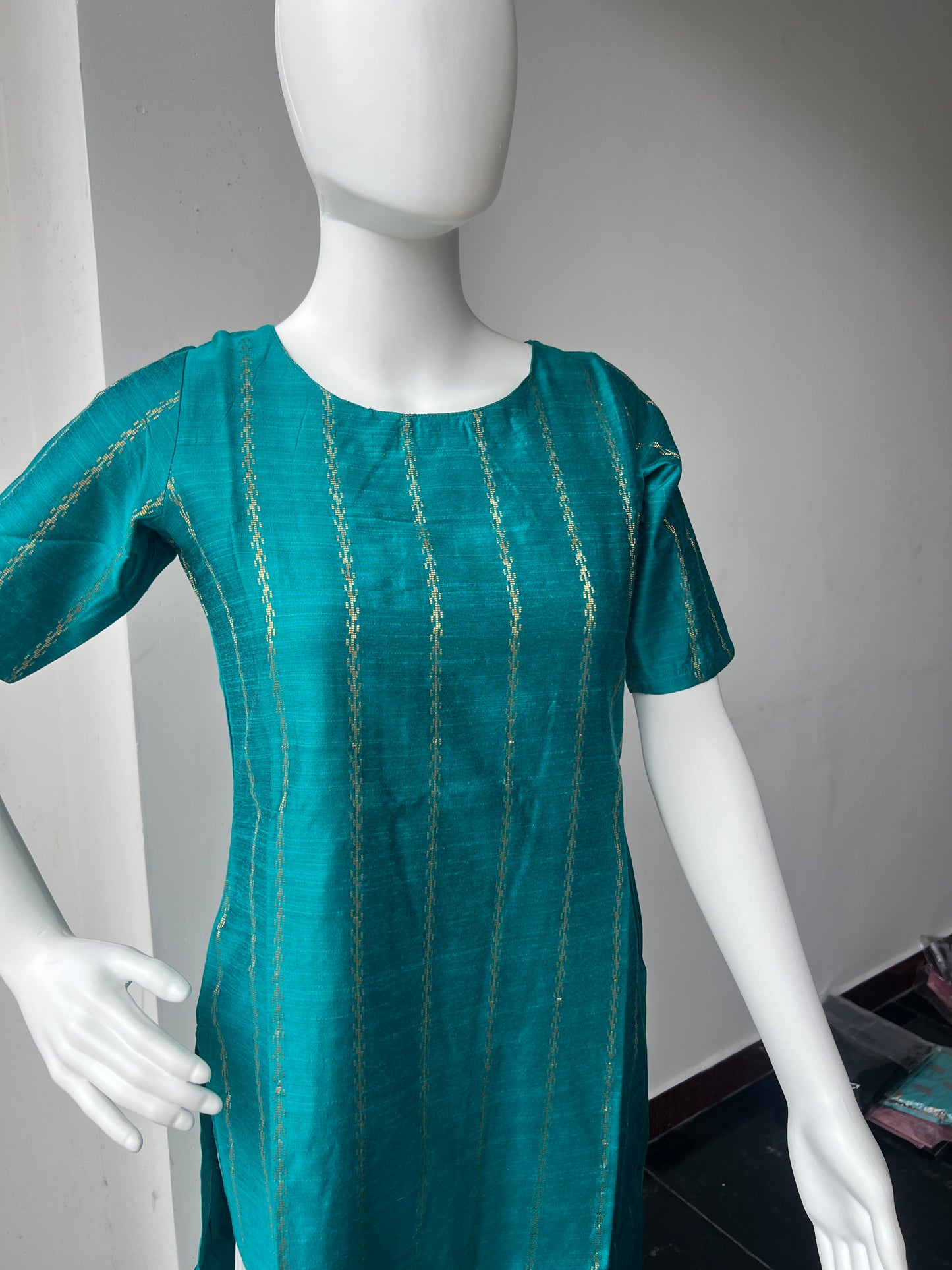 kurti 18