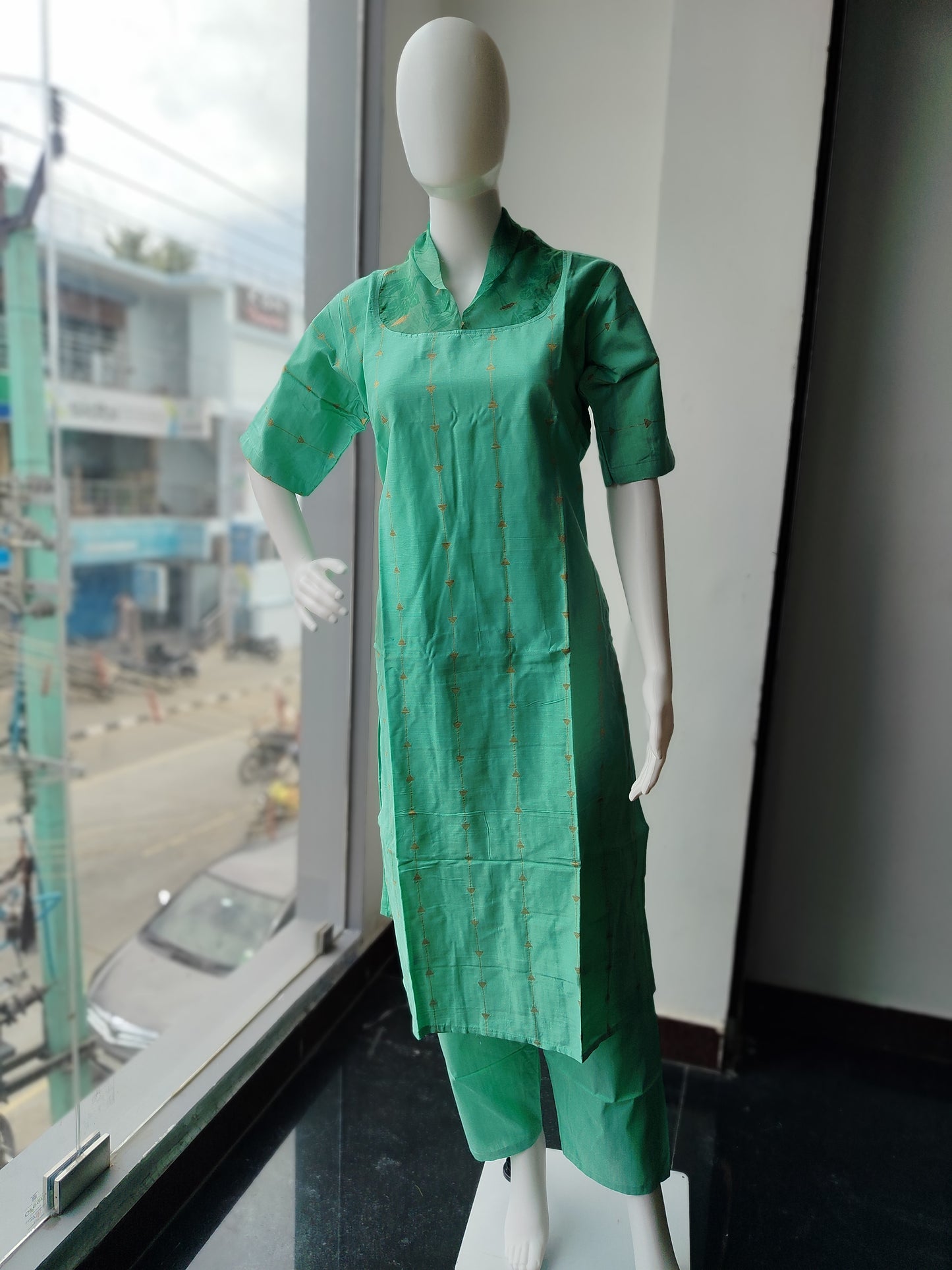 Green kurti