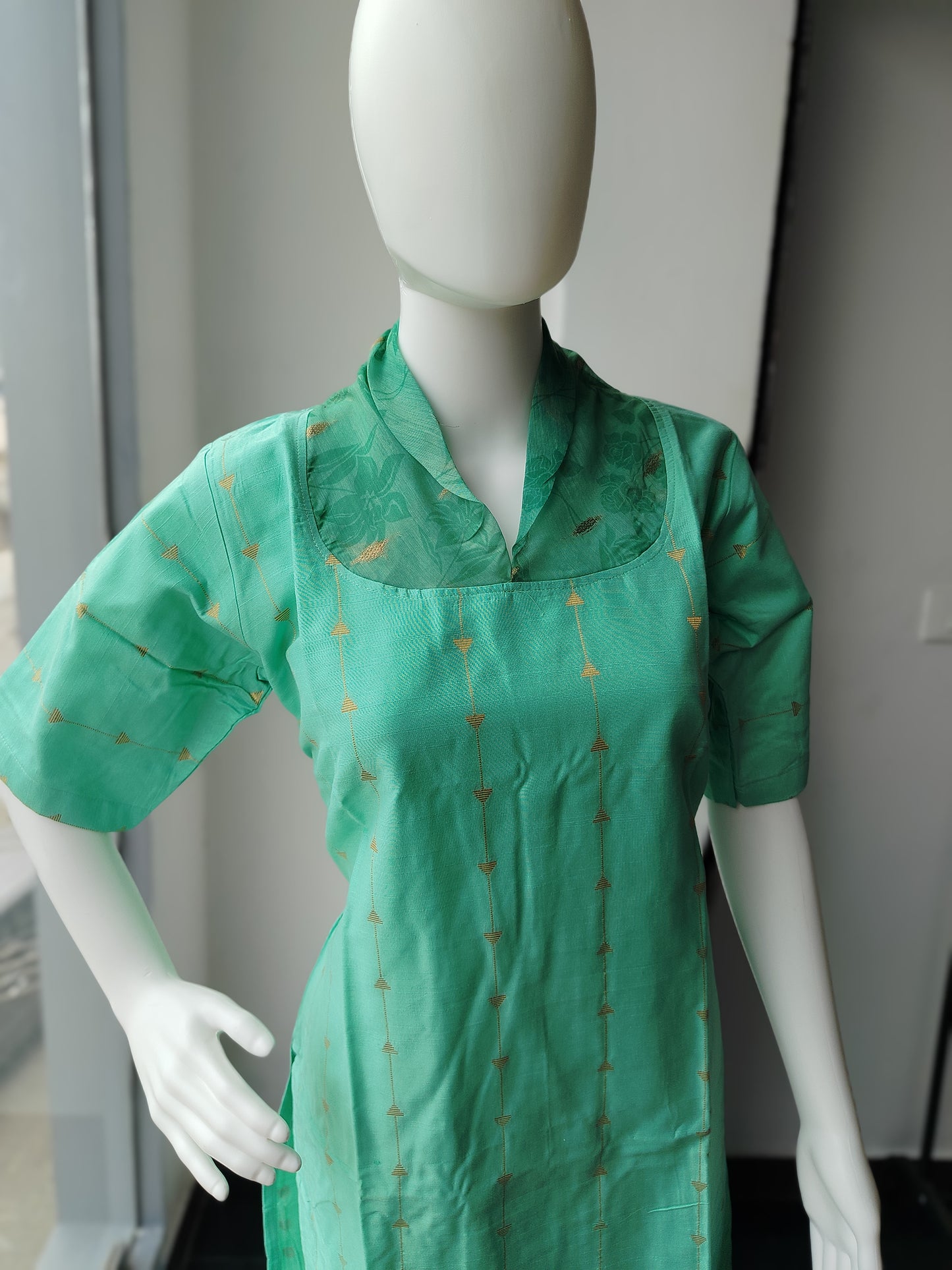Green kurti