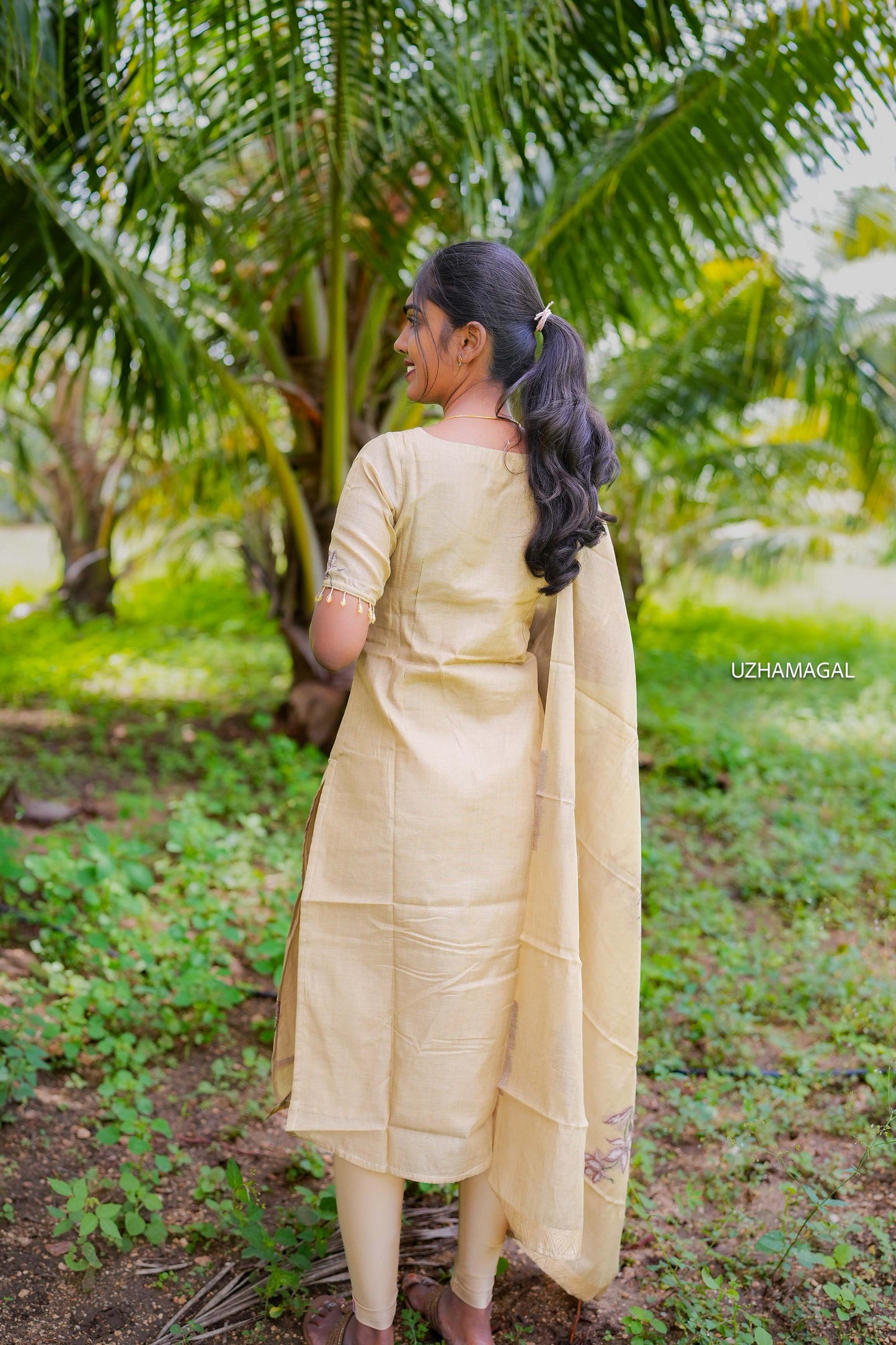 Brown Lilly
