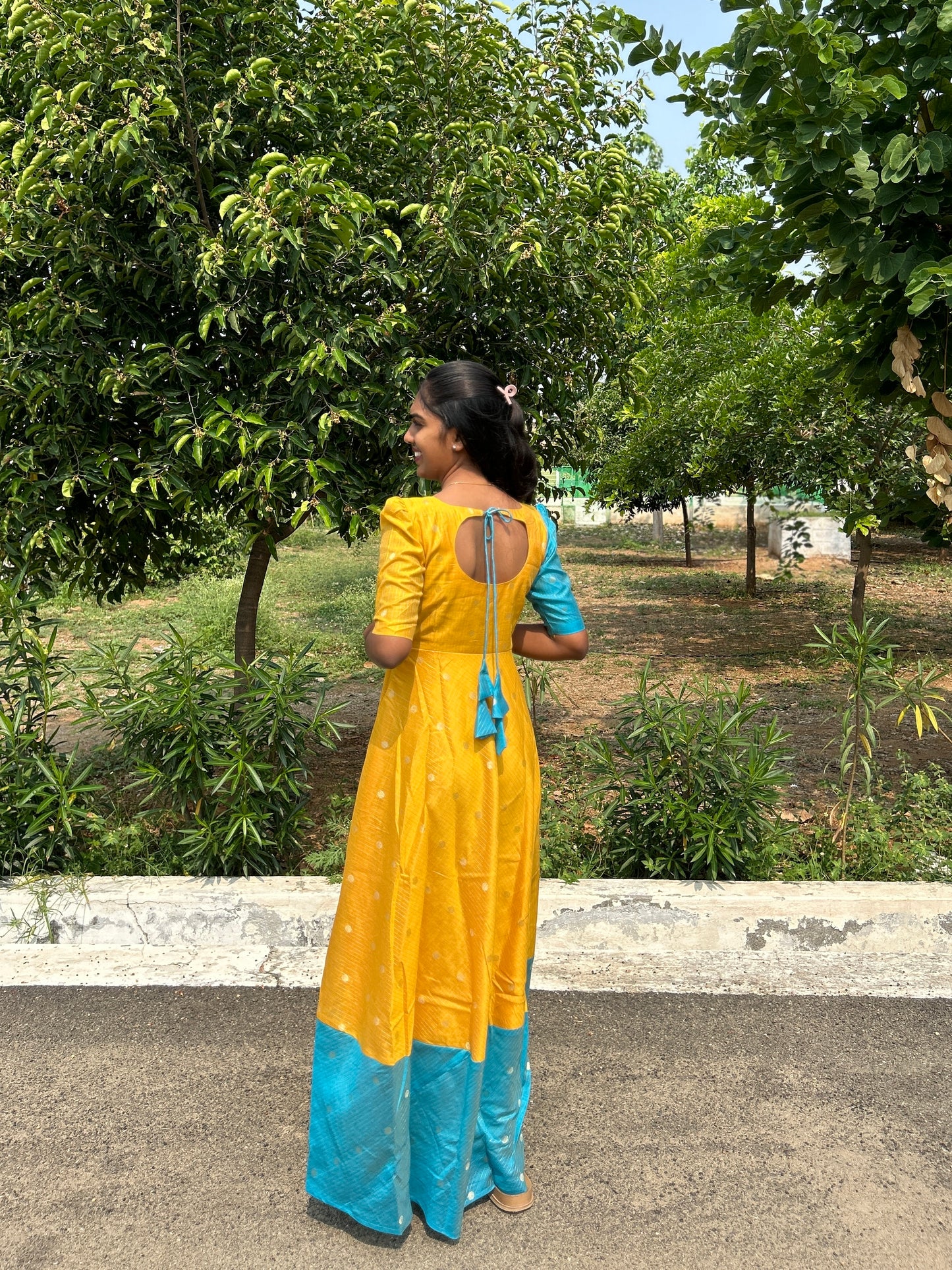 Chamandhipoo