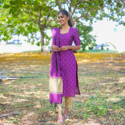 Meenakshi Magic kurti set