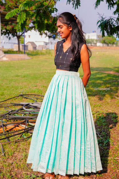 Liya skirt set