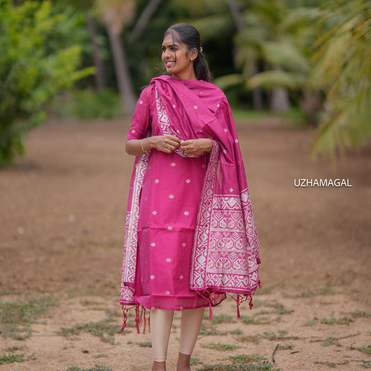 Mangai Kurti Set