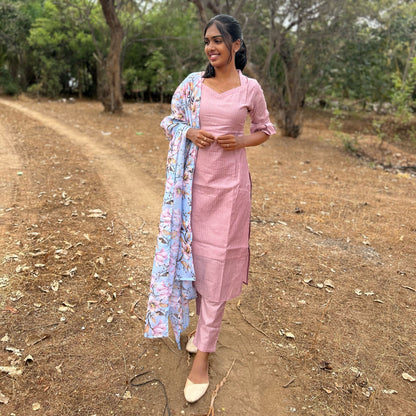 Blushing garden Kurti set