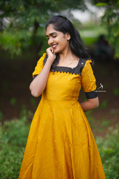 Golden Majesty dress