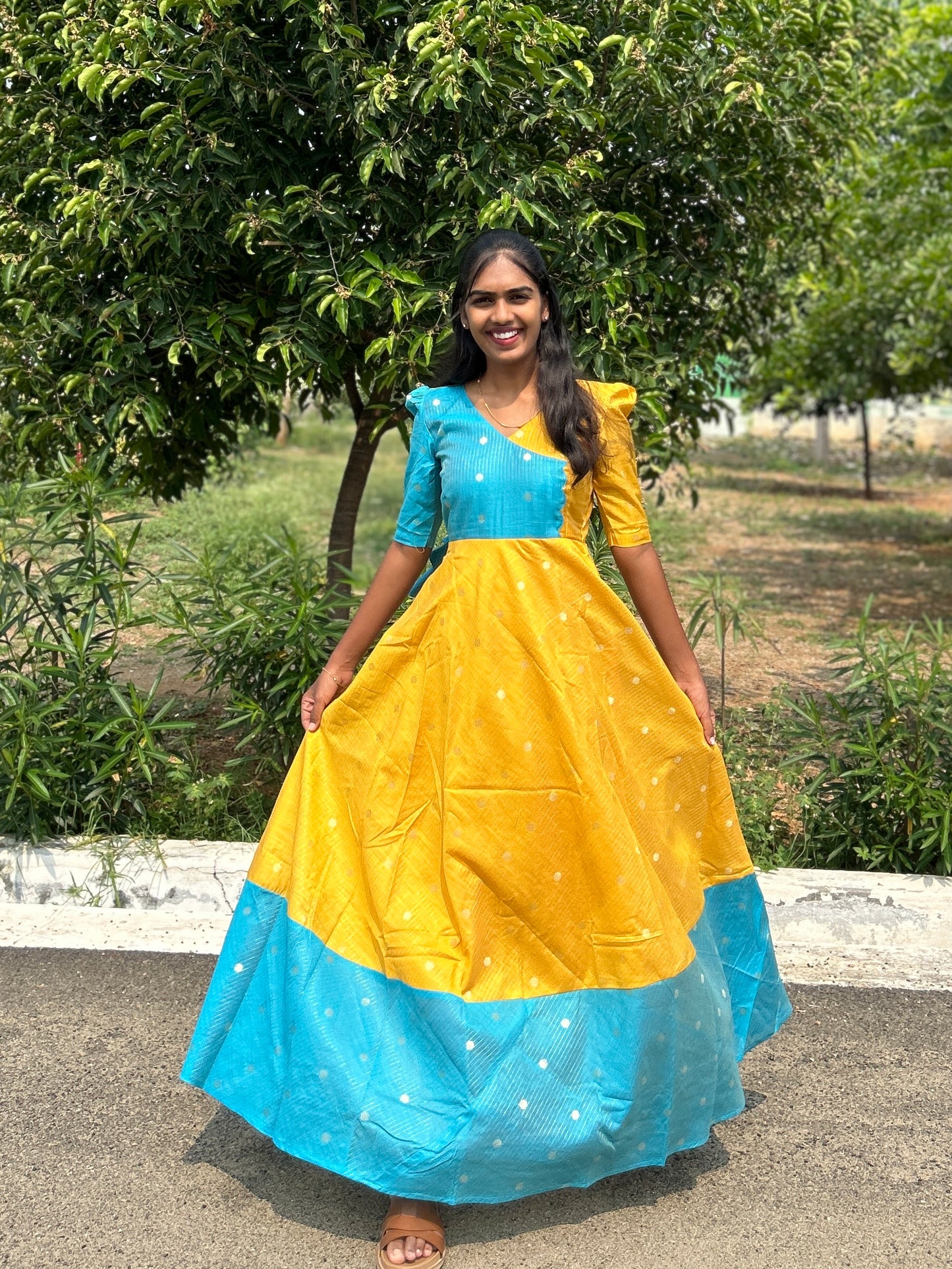 Chamandhipoo
