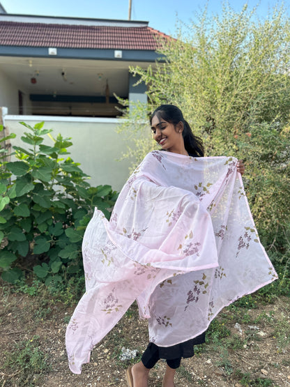 Poovin nizhal