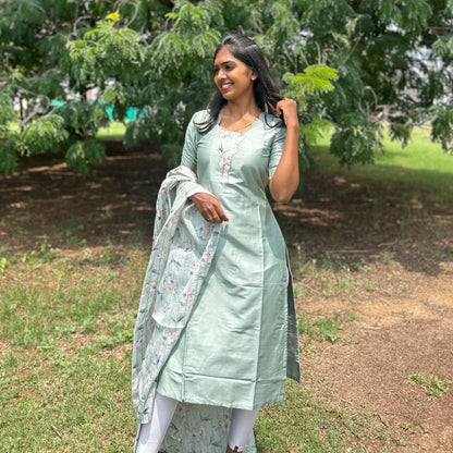 Peacock scallop Kurti set