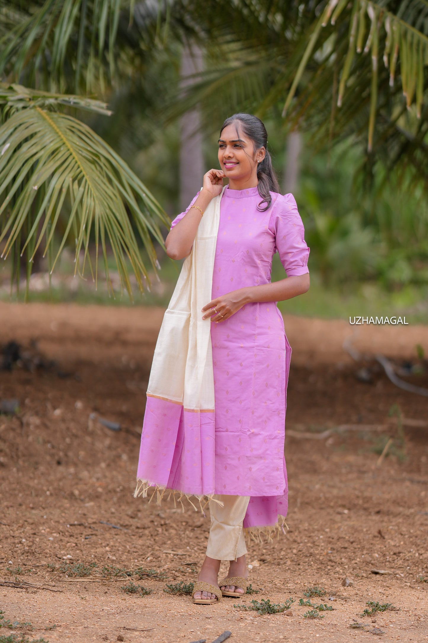 December Flower Kurti Set