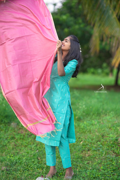 Betel leaf set