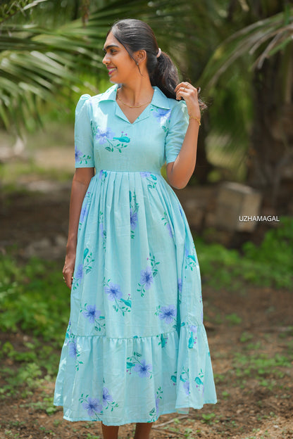 Blooming parrot dress