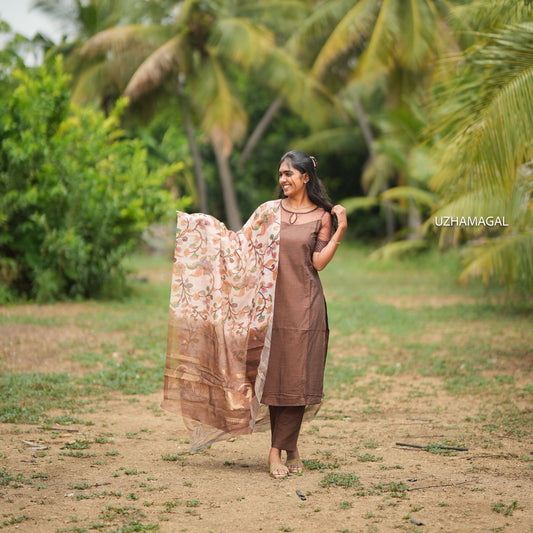 Vaaranam Kurti set