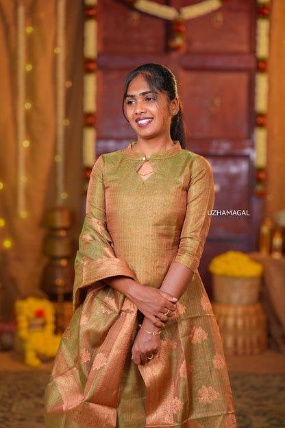 Arali Poo