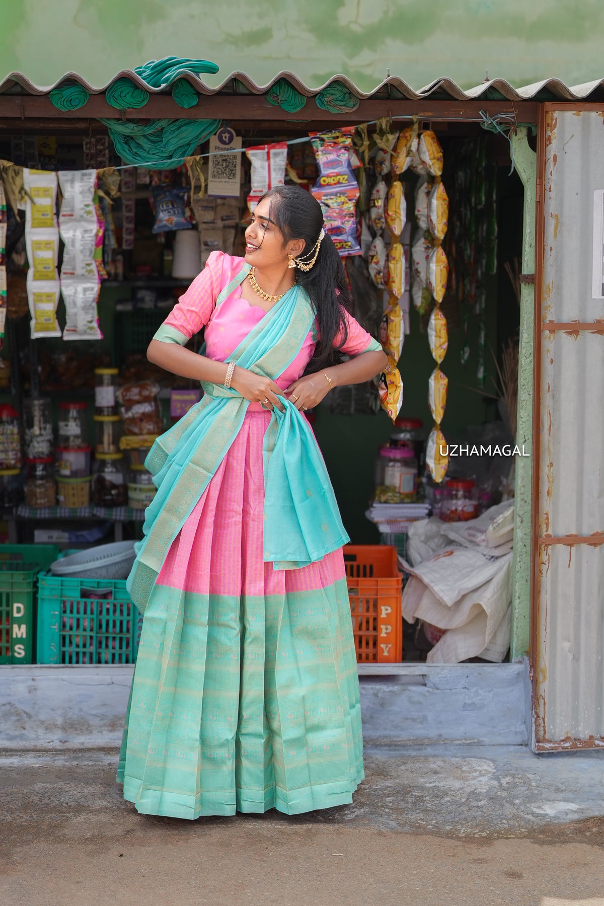Poovizhi