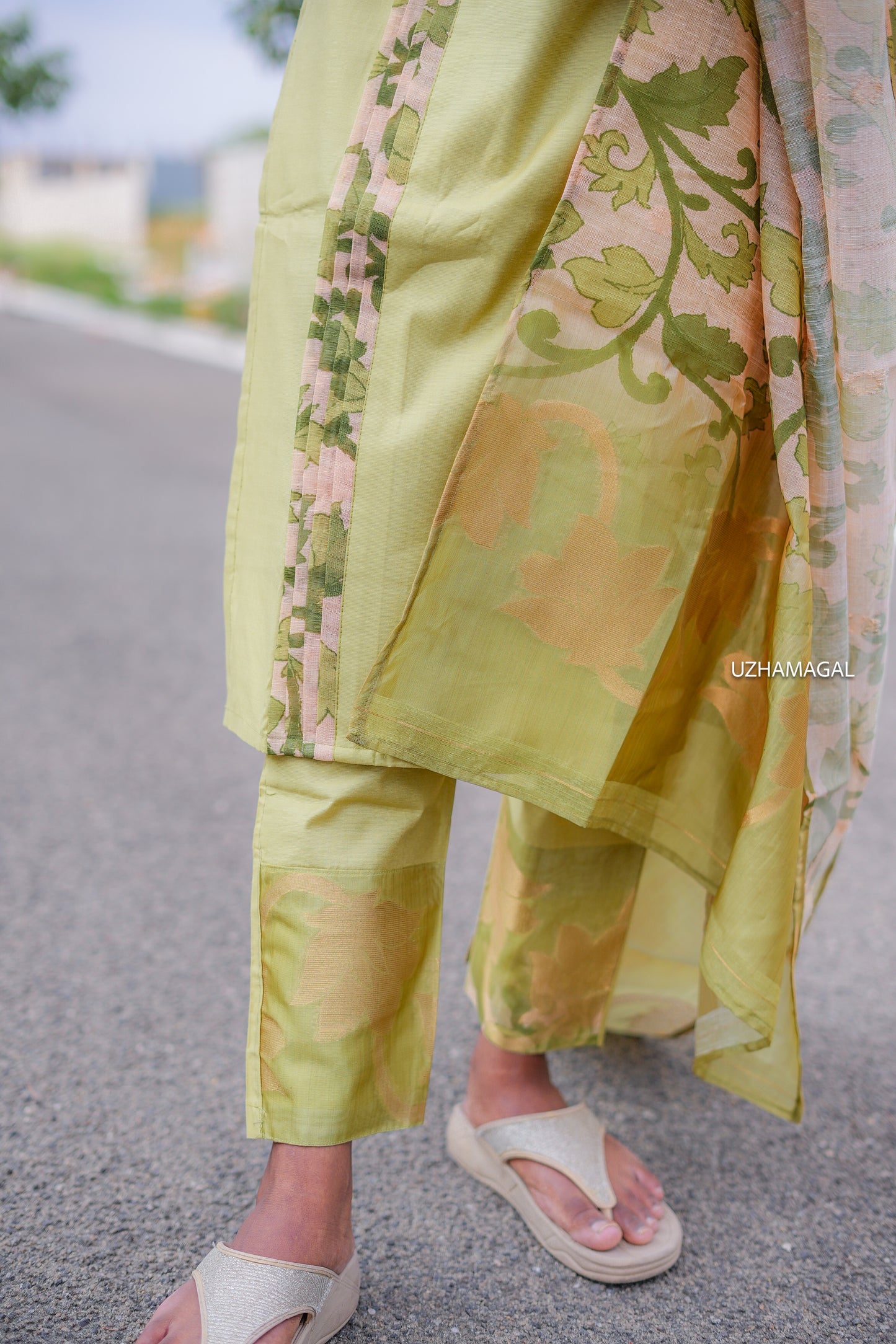 Olive Bloom Kurti Set