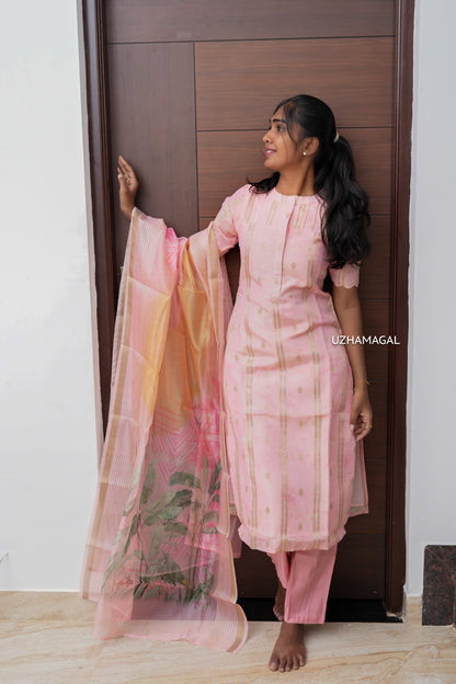 Pink Zari