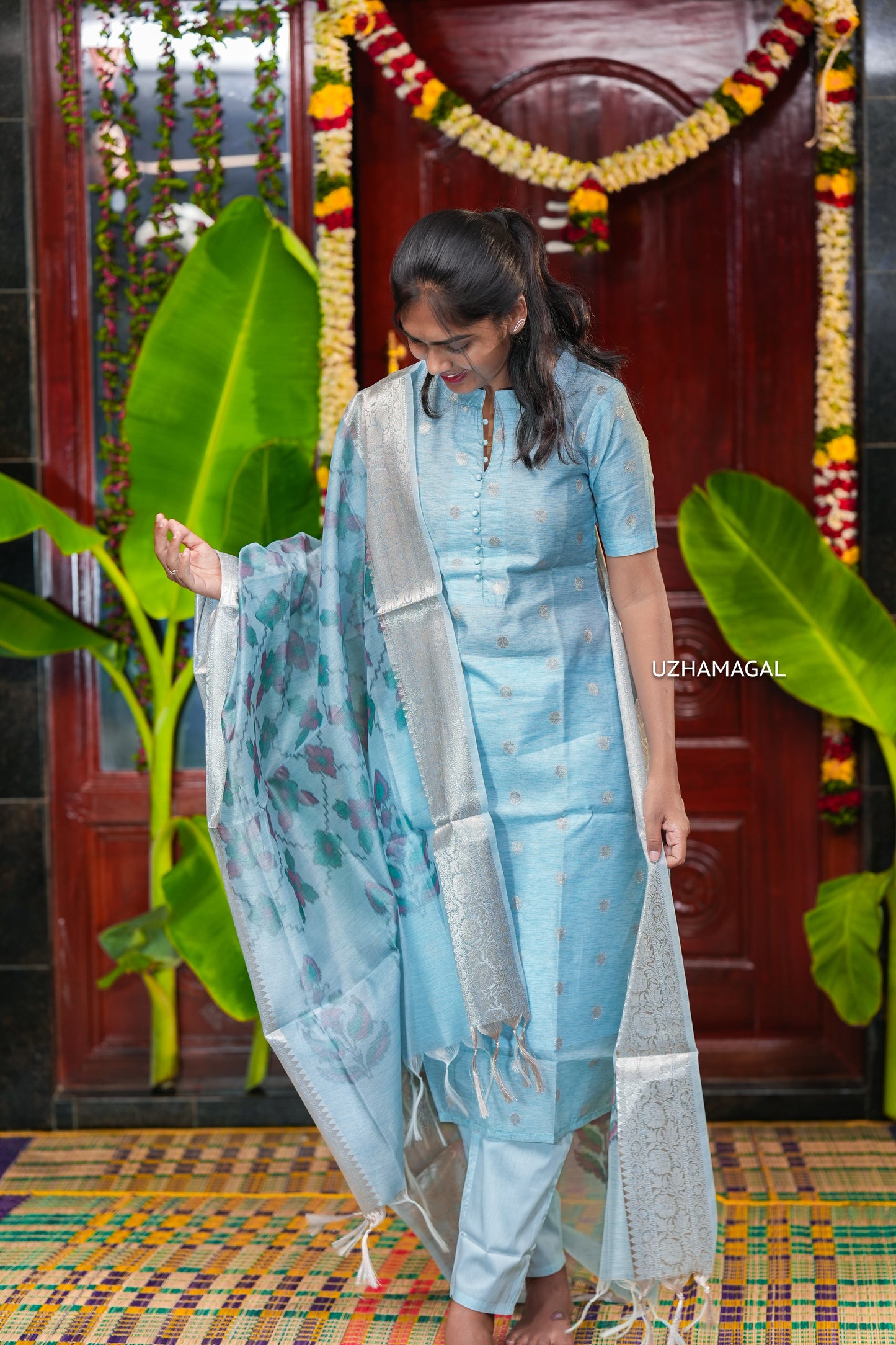 Neela Thuli